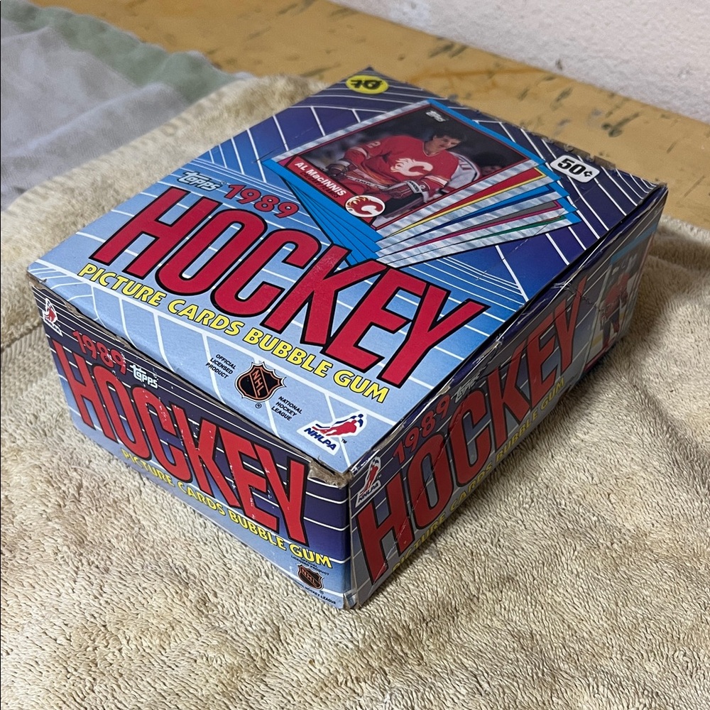 Vintage Topps 1989 Hockey Picture Cards Bubble Gum BOX, 36 Ct.‎